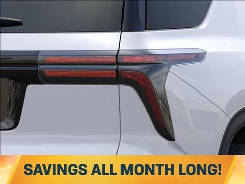 New 2026 Chevrolet Traverse LT w/ Sun and Wheel Package AWD/4WD image 11
