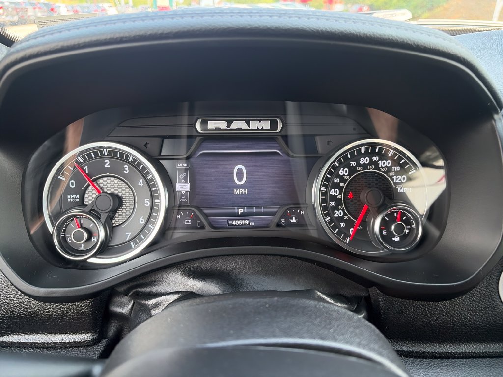 Used 2025 RAM 1500 Laramie AWD/4WD image 16