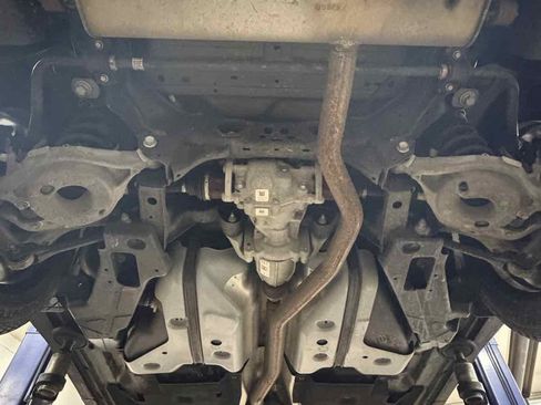 Used 2017 Ford Edge Titanium w/ Technology Package image 26