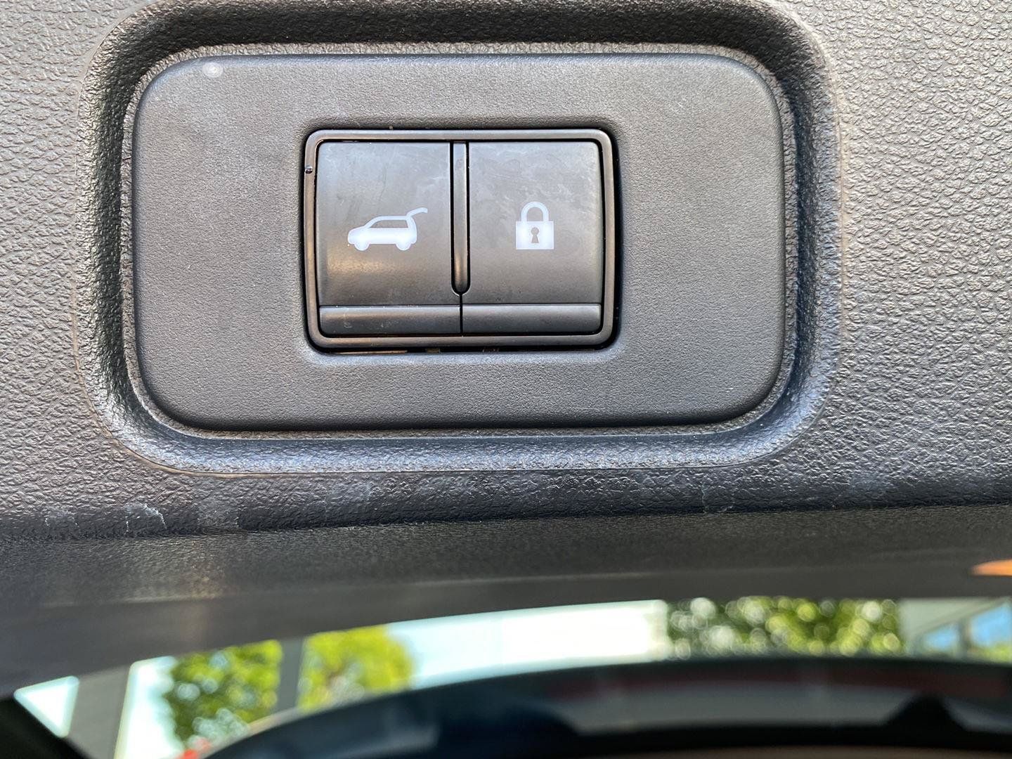 Certified 2023 Nissan Pathfinder Platinum AWD/4WD image 13