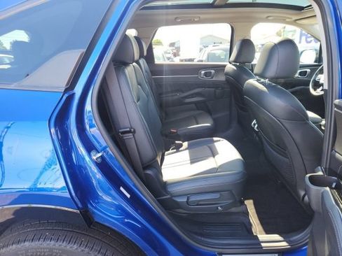 Used 2022 Kia Sorento SX AWD/4WD image 15