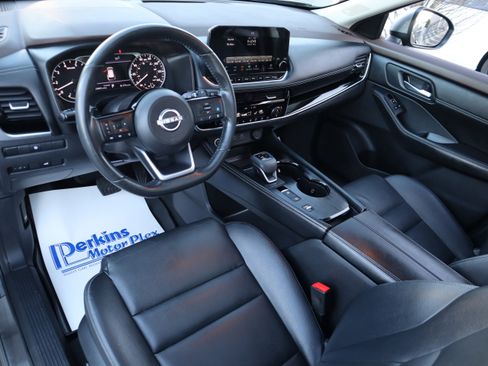 Used 2023 Nissan Rogue SL w/ SL Premium Package image 29