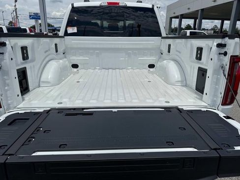 New 2025 Ford F150 Lariat w/ Equipment Group 501A Mid image 13