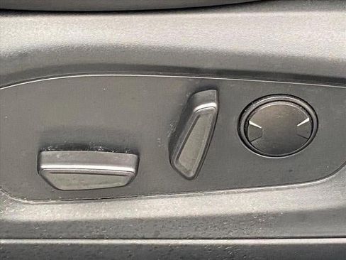 Used 2023 Ford Explorer Platinum w/ Technology Package image 15