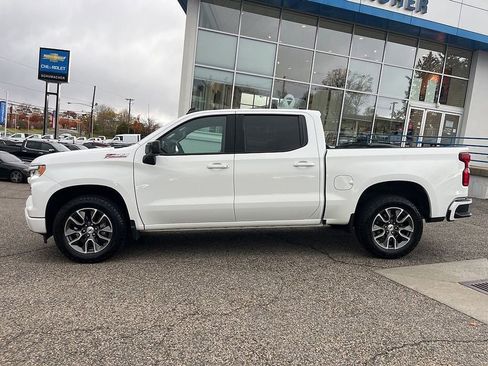 Used 2022 Chevrolet Silverado 1500 RST image 4