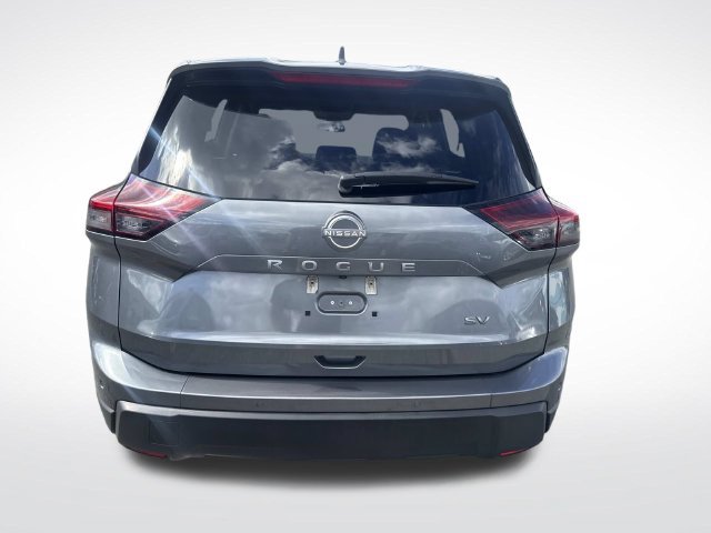 Used 2024 Nissan Rogue SV FWD image 4