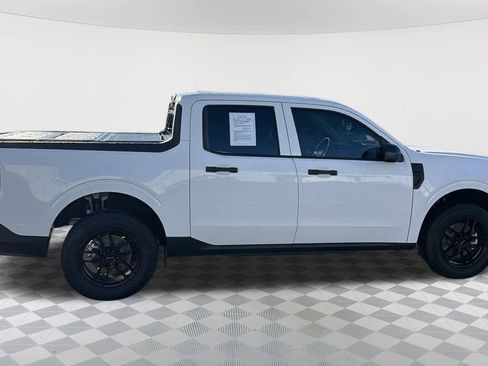 Used 2025 Ford Maverick XL image 4