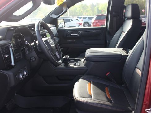 Used 2026 GMC Sierra 1500 AT4 w/ AT4 Premium Package AWD/4WD image 18