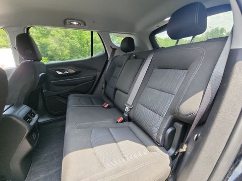 Used 2024 GMC Terrain SLE w/ Driver Convenience Package FWD image 19