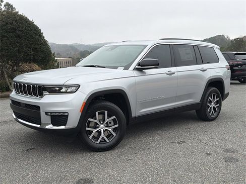 New 2025 Jeep Grand Cherokee L Limited image 1