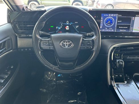 Used 2022 Toyota Mirai w/ Advanced Technology Package RWD image 15