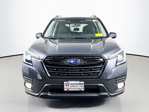 Used 2022 Subaru Forester Premium image 9