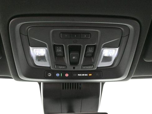 Used 2024 GMC Sierra 2500 AT4 w/ AT4 Premium Plus Package AWD/4WD image 28