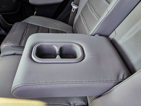 Used 2019 Honda CR-V Touring image 34