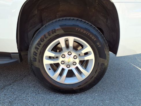 Used 2015 Chevrolet Tahoe LT RWD image 9