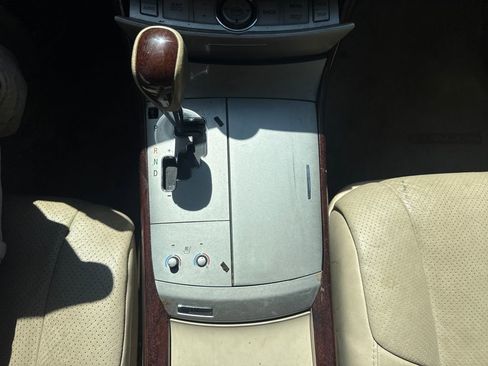 Used 2009 Toyota Avalon Limited FWD image 22