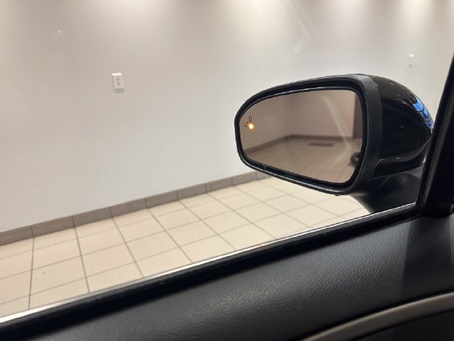 Certified 2019 Ford Fusion SE FWD image 12