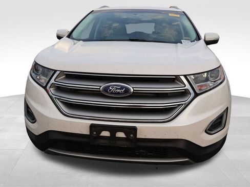 Used 2017 Ford Edge Titanium FWD image 4