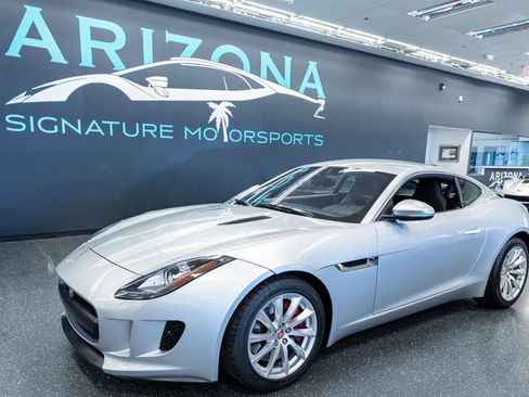 Used 2017 Jaguar F-TYPE Coupe RWD image 1