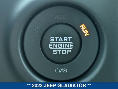 Used 2023 Jeep Gladiator Overland AWD/4WD image 36