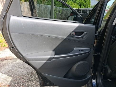 Used 2022 Hyundai Kona SEL w/ Cargo Package image 21