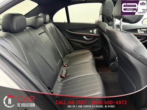 Used 2018 Mercedes-Benz E 300 4MATIC w/ Premium 1 Package image 32