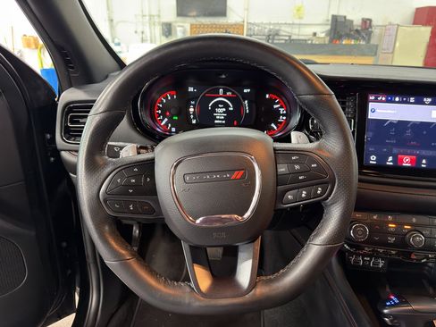 Used 2025 Dodge Durango GT AWD/4WD image 6