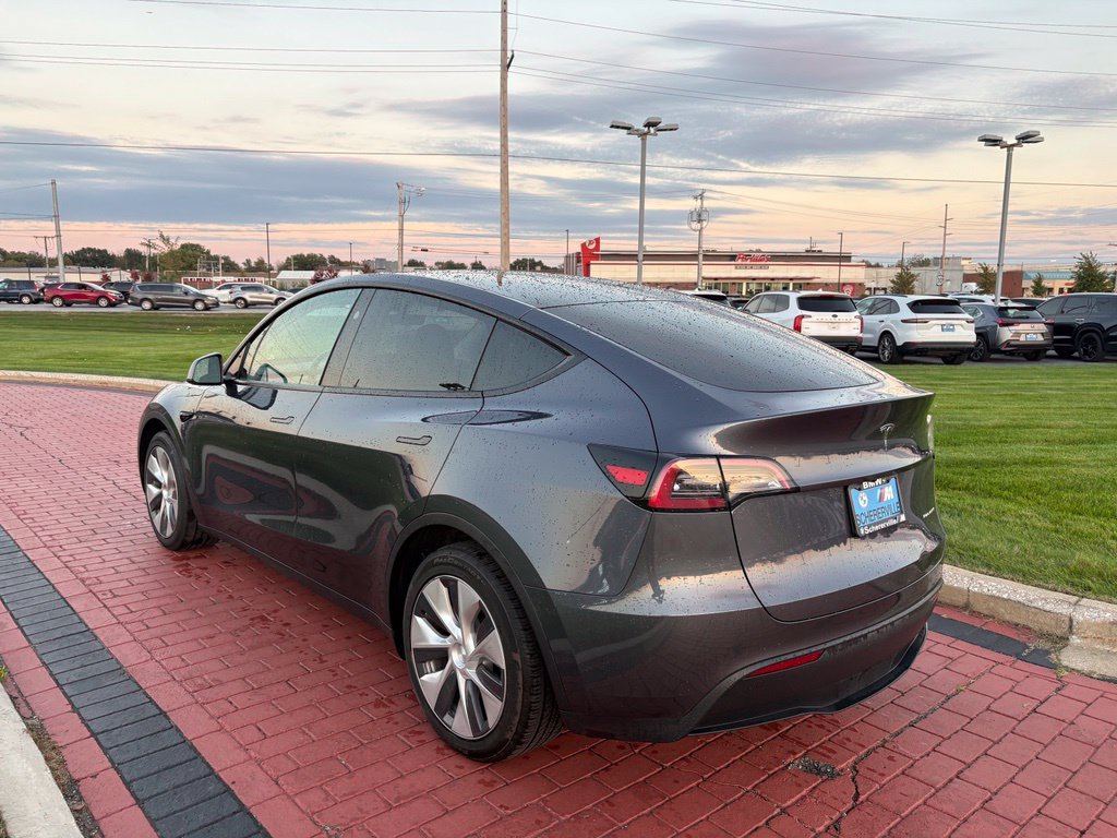 Used 2023 Tesla Model Y Long Range AWD/4WD image 4