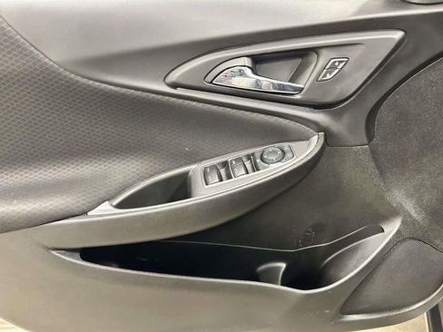 Used 2023 Chevrolet Malibu LT image 12