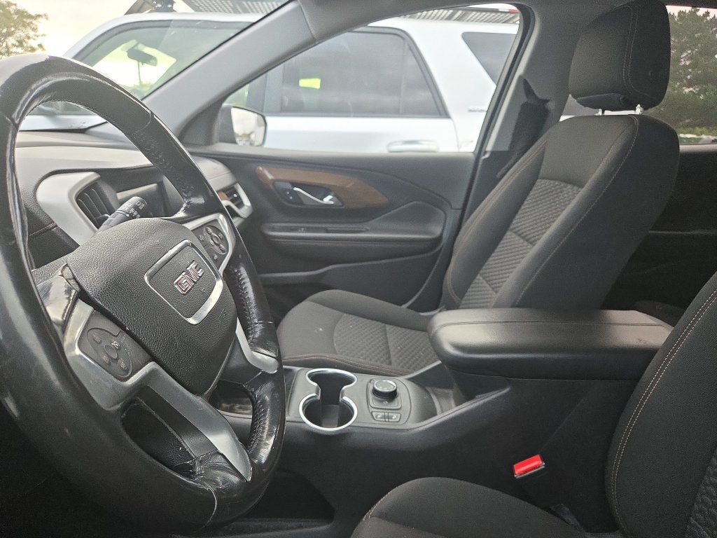 Used 2018 GMC Terrain SLE w/ Driver Convenience Package AWD/4WD image 2