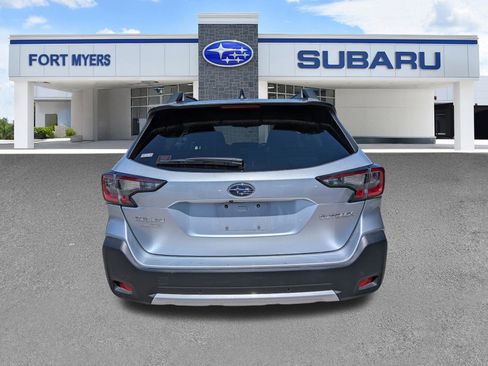Used 2023 Subaru Outback Limited image 5