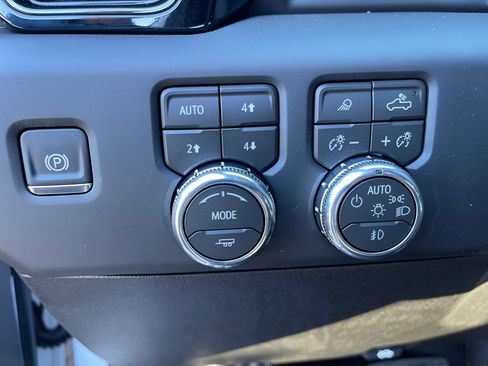 New 2026 GMC Sierra 2500 AT4 image 11