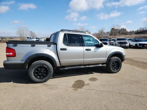 Used 2008 Ford Explorer Sport Trac XLT image 8