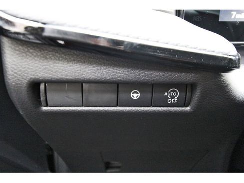 New 2026 Nissan Kicks SR FWD image 21