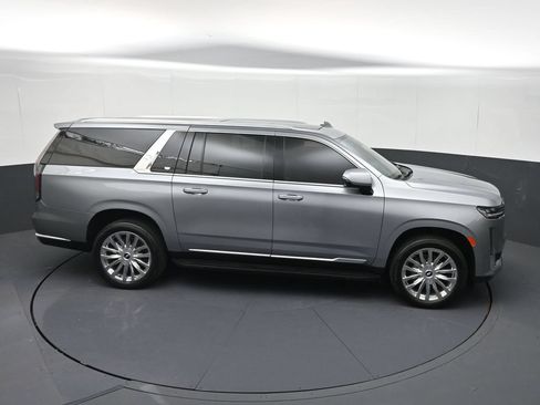 Used 2024 Cadillac Escalade ESV Premium Luxury AWD/4WD image 36