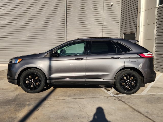 Certified 2024 Ford Edge SE w/ Black Appearance Package AWD/4WD image 5