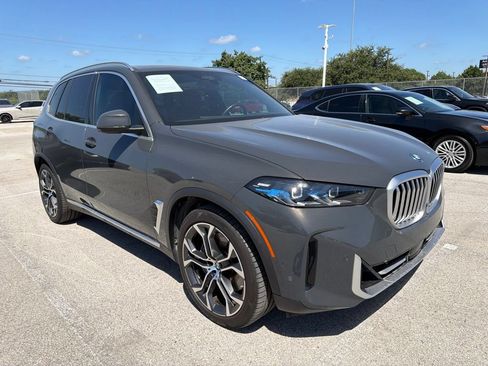 Used 2026 BMW X5 xDrive50e AWD/4WD image 4