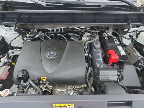 Used 2020 Toyota Highlander XLE AWD/4WD image 62