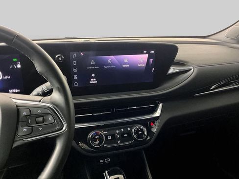 Used 2025 Buick Envista Sport Touring w/ Experience Buick Package FWD image 6
