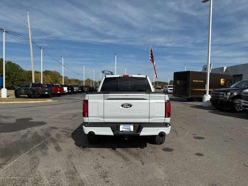 Used 2025 Ford F150 Lariat w/ Equipment Group 501A Mid image 5