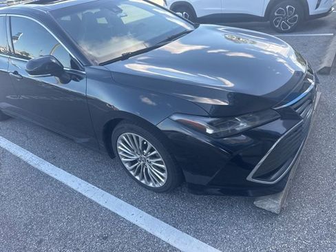 Used 2020 Toyota Avalon Limited w/ Advanced Safety Package image 2
