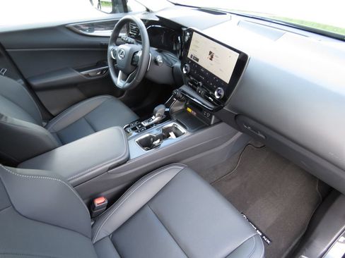 Used 2026 Lexus NX 350 AWD w/ Accessory Package (Z1) image 14