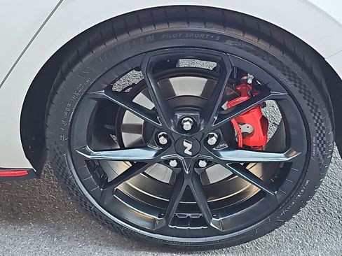 Certified 2025 Hyundai Elantra N image 12