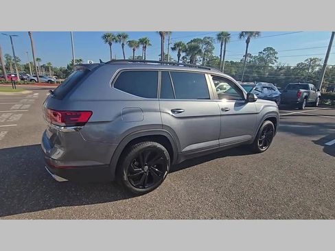 Used 2022 Volkswagen Atlas SE image 31