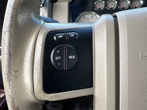 Used 2010 Ford F350 Lariat image 17