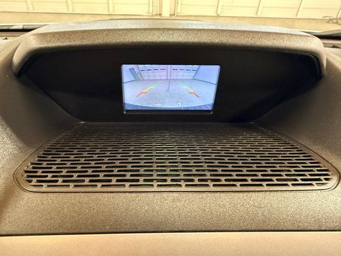 Used 2017 Ford Transit 350 XLT image 17