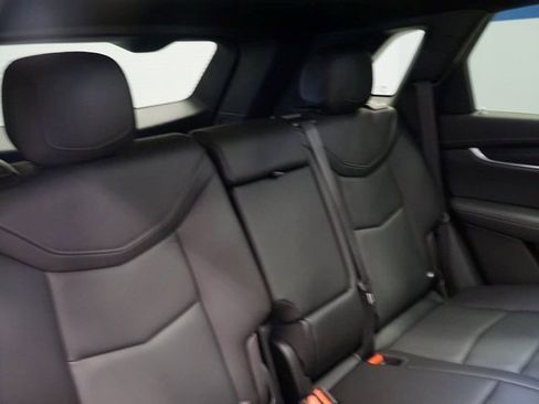 Certified 2022 Cadillac XT5 Premium Luxury image 17