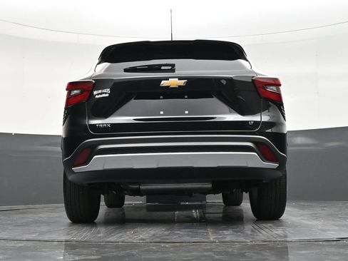 Used 2026 Chevrolet Trax LT FWD image 24