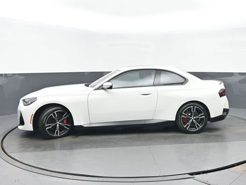Used 2023 BMW 230i xDrive Coupe w/ Premium Package image 6