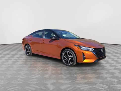 Certified 2025 Nissan Sentra SR w/ SR Premium Package image 13